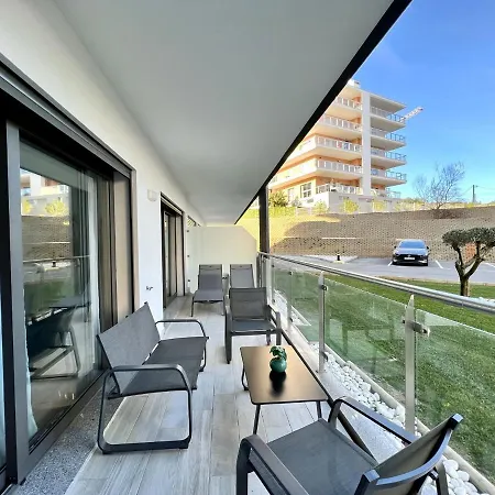 Da Rocha Twins 1 With Pool By Homing *